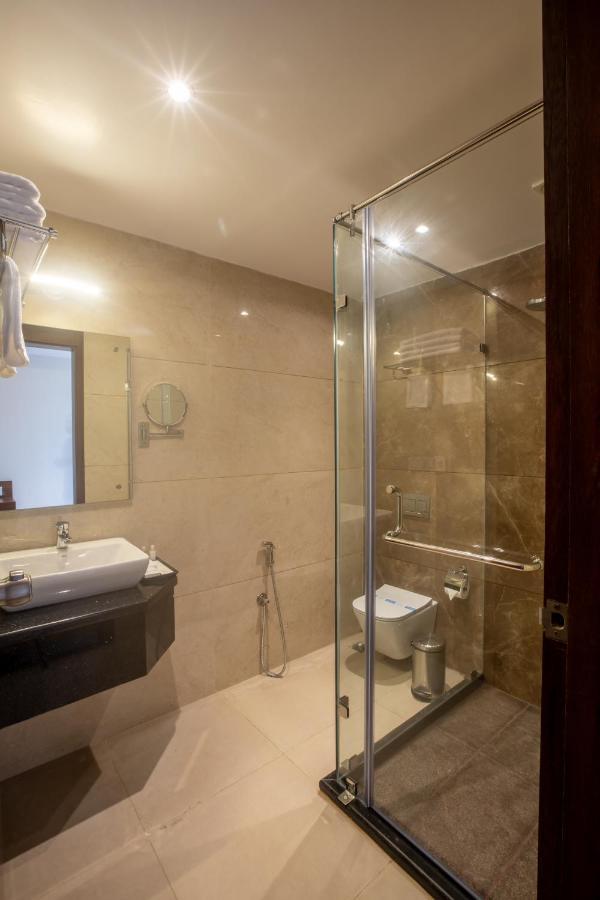 Golden Fortune Inn Hotel Бангалор Экстерьер фото